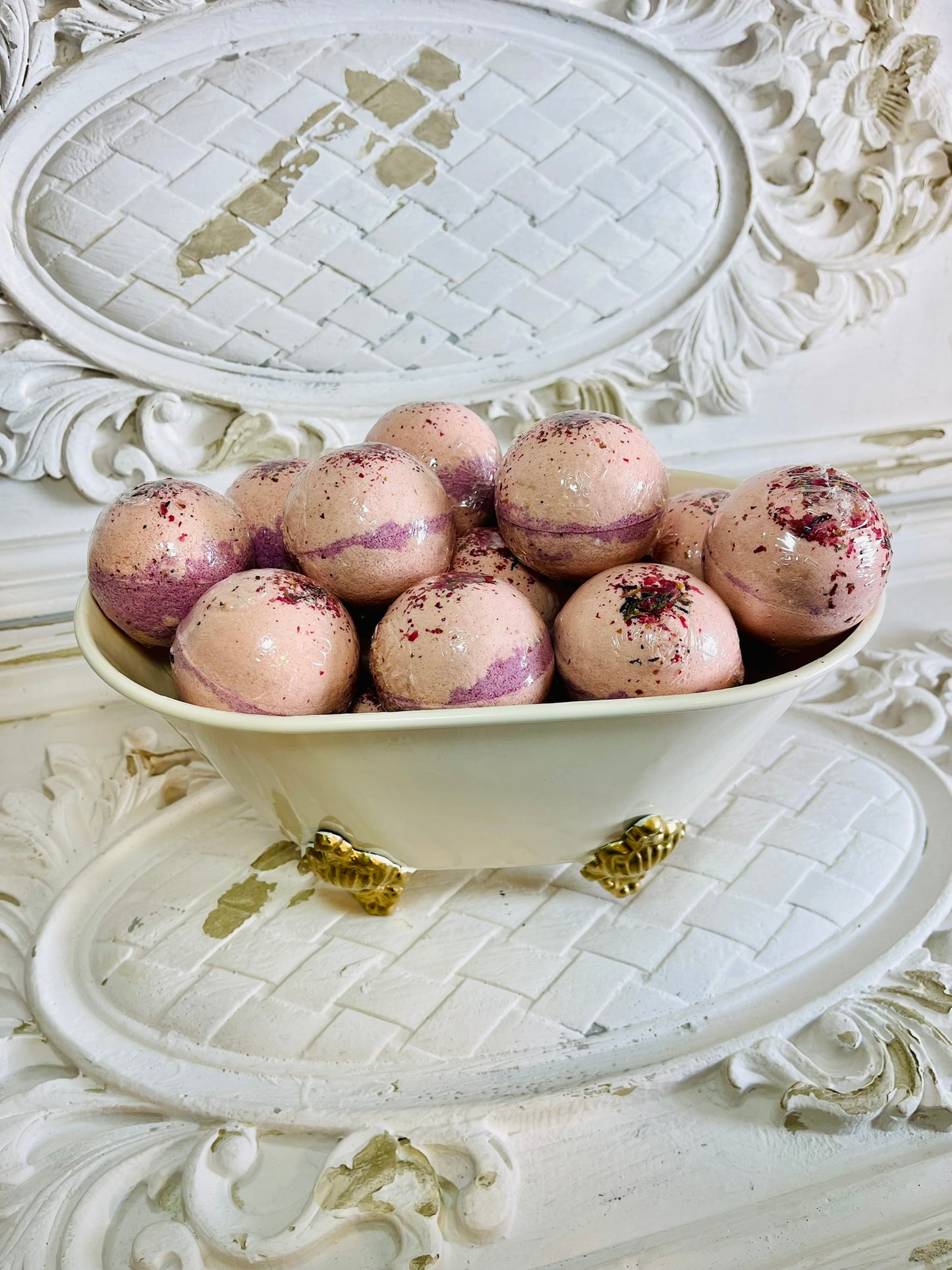 Calamine & Oats Bath Bomb